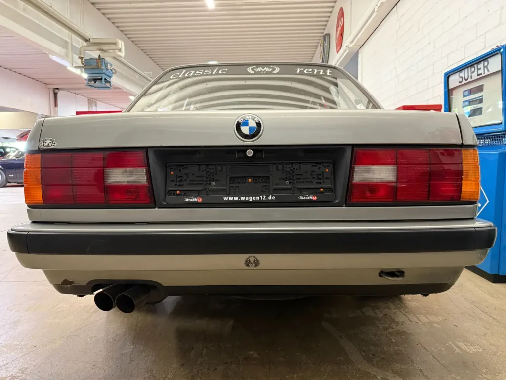 BMW 316 E34 3.5 V8 Hackansicht Auspuff