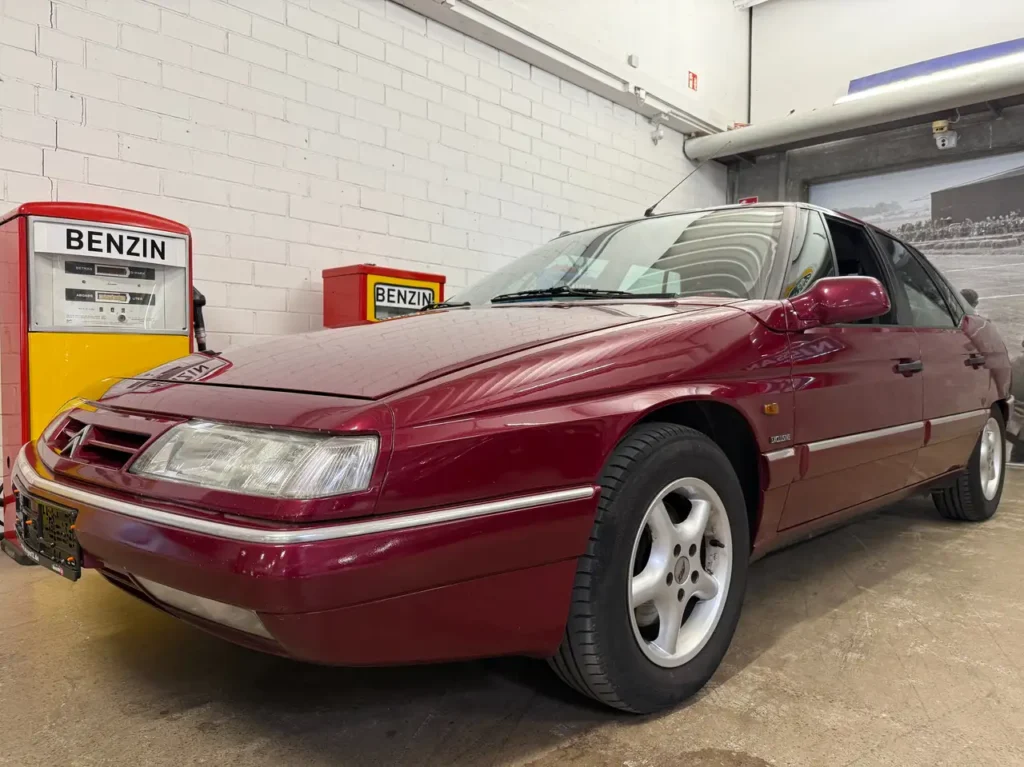 Citroën XM V6 Exclusive Kotfluegel Fahrerseite