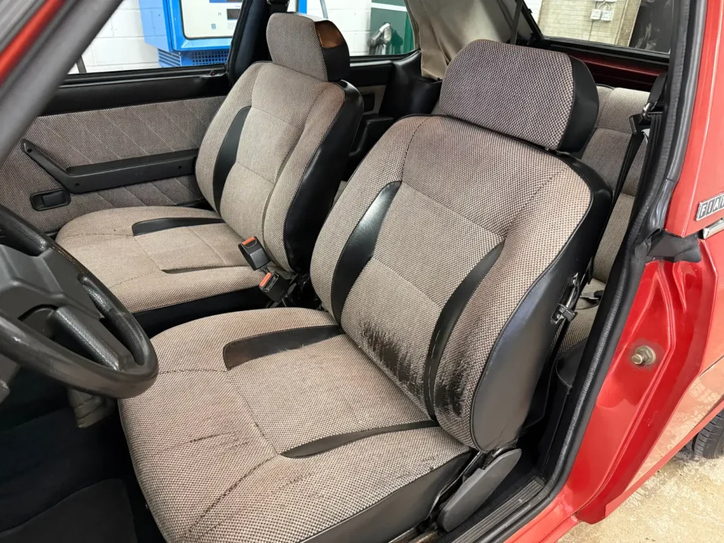 Fiat Ritmo 85 Cabrio Fahrersitz