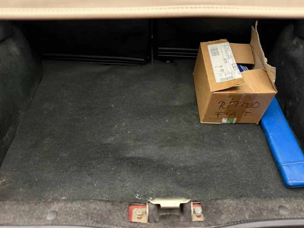 Fiat Ritmo 85 Cabrio Kofferraum Innenansicht
