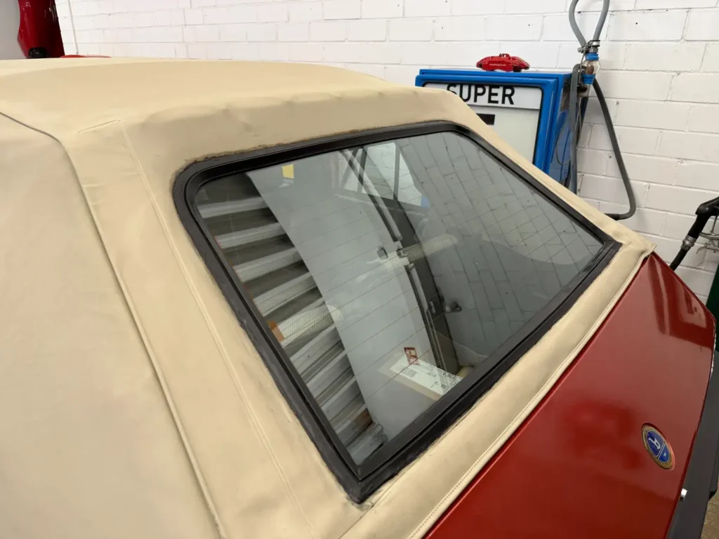 Fiat Ritmo 85 Cabrio Heckscheibe im Verdeck