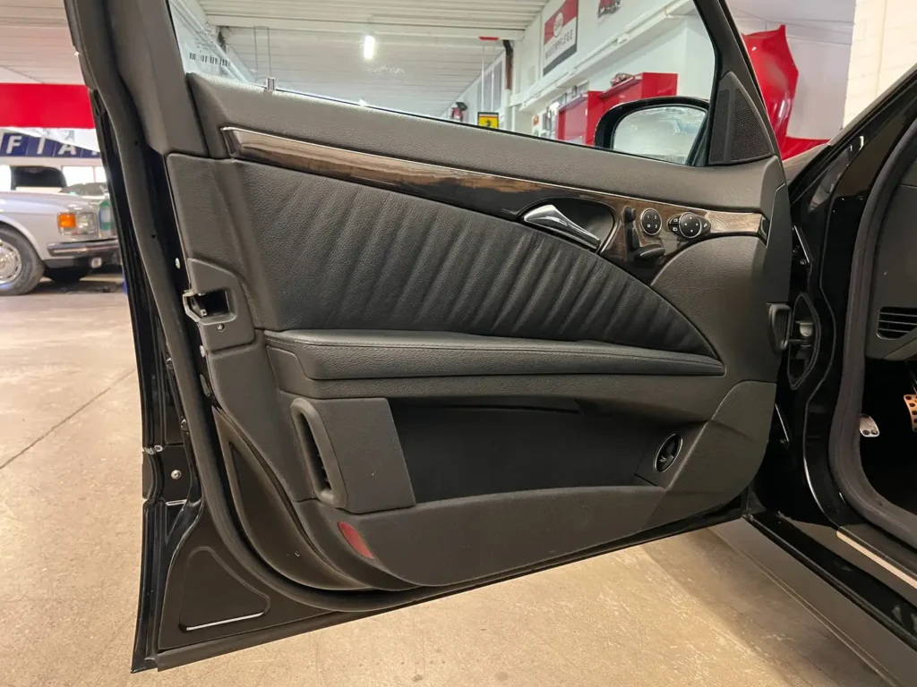 Mercedes-Benz E 500 Brabus Fahrertuer