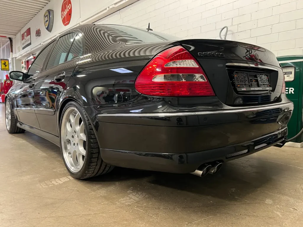Mercedes-Benz E 500 Brabus Kotfluegel hinten links