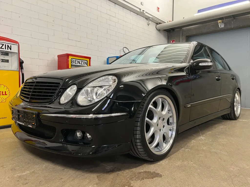 Mercedes-Benz E 500 Brabus Kotfluegel vorne links