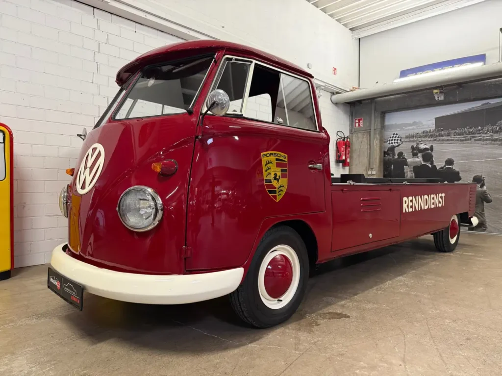 VW T1 Renntransporter Sicht auf Kotfluegel Fahrerseite