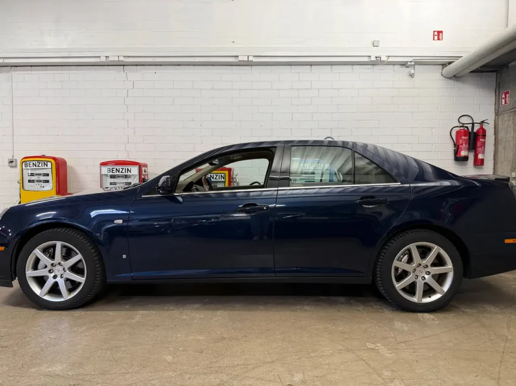 Cadillac STS