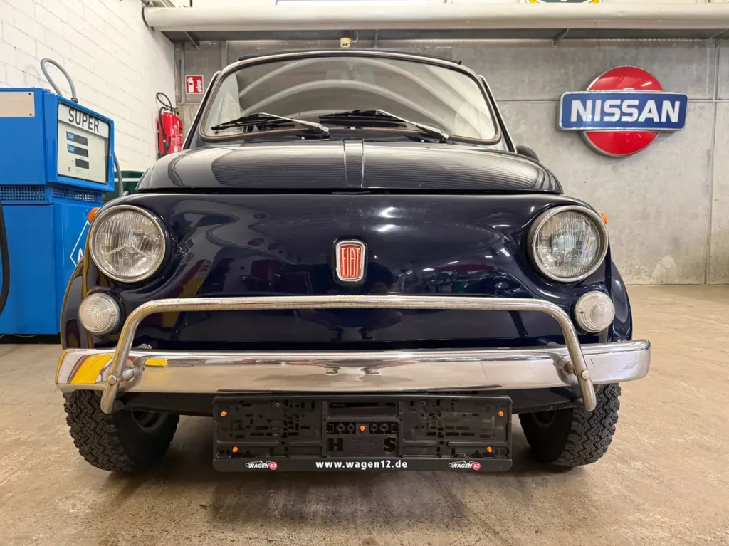 Fiat 500 L 1971 Foto von der Front Stossstange.