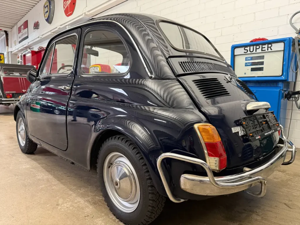 Fiat 500 L 1971 Foto vom hinteren linken Kotfluegel.