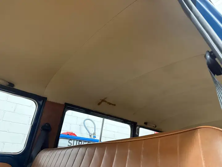 Fiat 850 Familiare Bus 1966 Bild von Dachhimmel.
