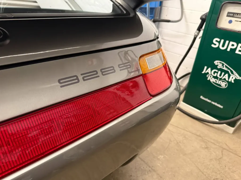 Porsche 928 Automatik S4 1990 Sicht auf Blinker.