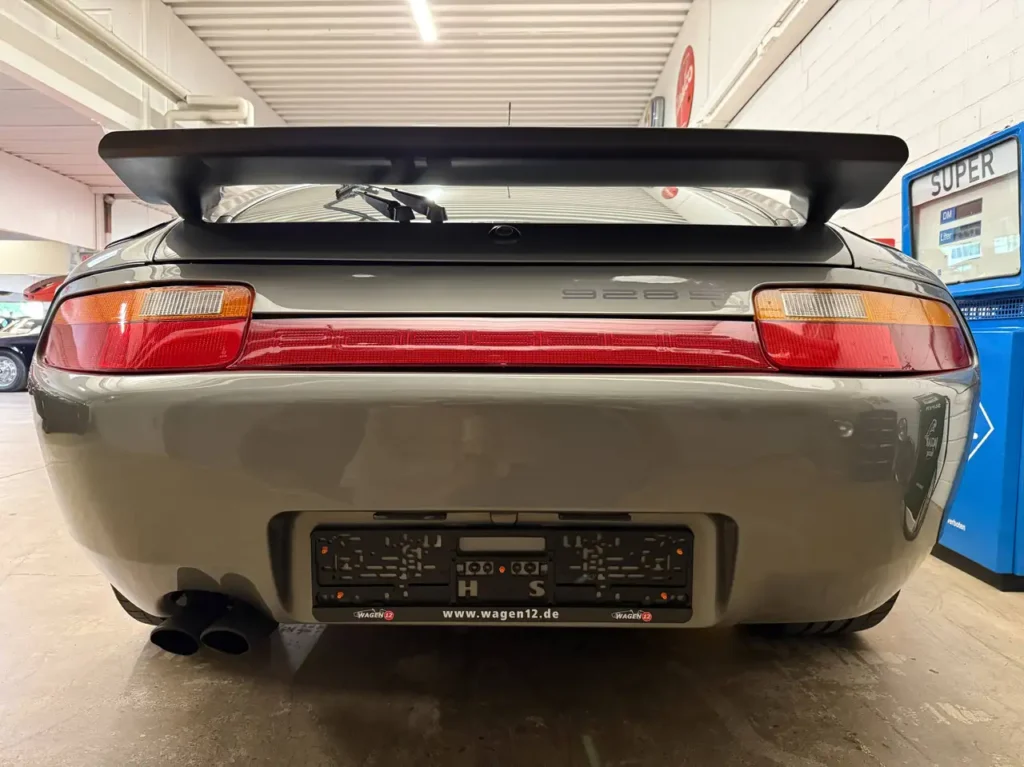 Porsche 928 Automatik S4 1990 Heckansicht.