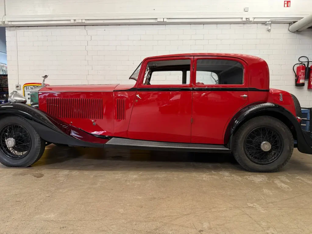 Rolls-Royce Phantom II 1932 Seitenansicht des kompletten Fahzeugs.