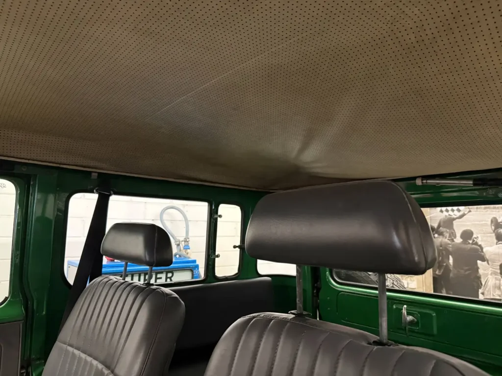 Toyota Landcruiser BJ42 1981 Bild vom Dachhimmel.
