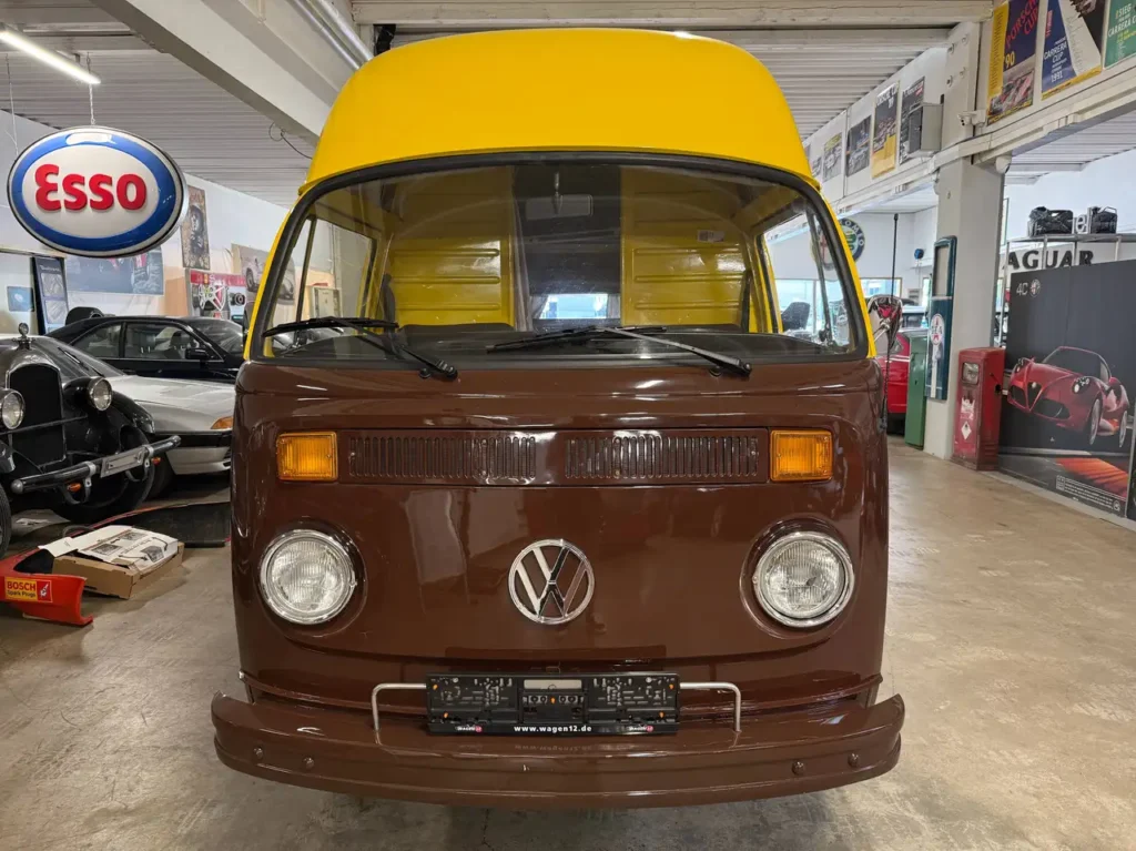VW T2 Westfalia Camper Meinl Kaffee 1978 in braun gelb, Foto von Frontpartie.