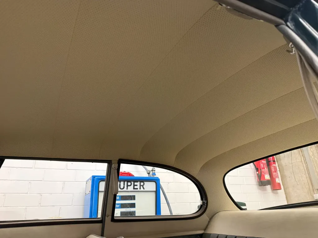 Borgward Isabelle Coupe 1960 Dachhimmel Sicht innen.